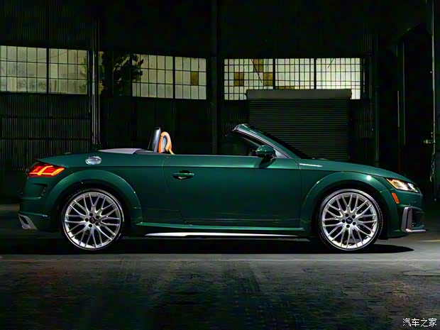 奥迪(进口) 奥迪TT 2024款 TT Roadster Final Edition 奥迪(进口) 奥迪TT 2024款 TT Roadster Final Edition