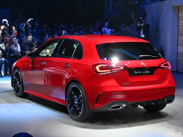 奔馳(進(jìn)口) 奔馳A級(jí)(進(jìn)口) 2018款 海外 基本型