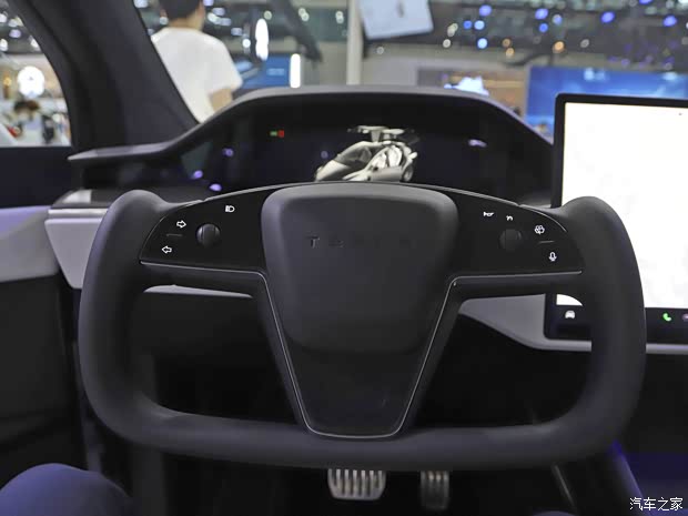 特斯拉（进口） Model X 2023款 三电机全轮驱动 Plaid版