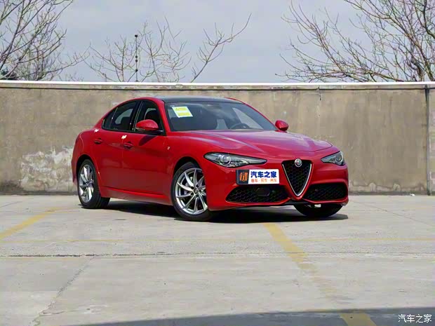 阿爾法·羅密歐 Giulia 2022款 2.0T 280HP Ti 駕控版