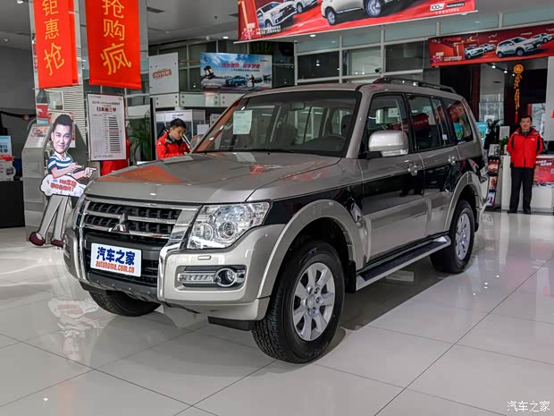 三菱(进口) 帕杰罗(进口) 2018款 3.0L 自动舒适版 三菱(进口) 帕杰罗(进口) 2018款 3.0L 自动舒适版
