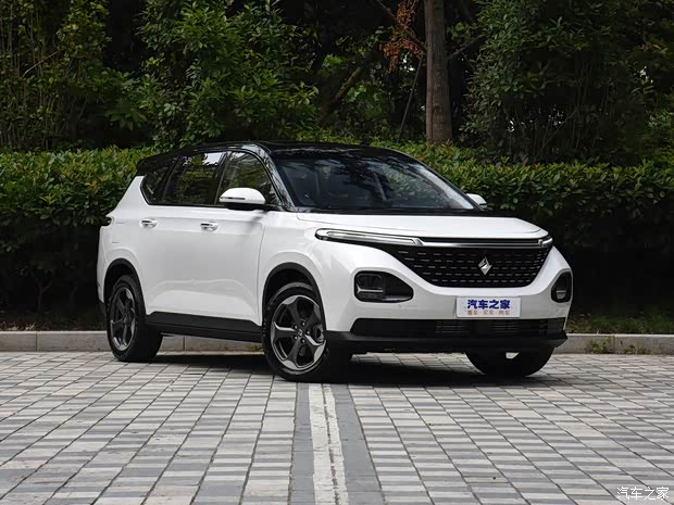 上汽通用五菱 新宝骏RM-5 2019款 1.5T CVT 24小时在线尊贵型 6座