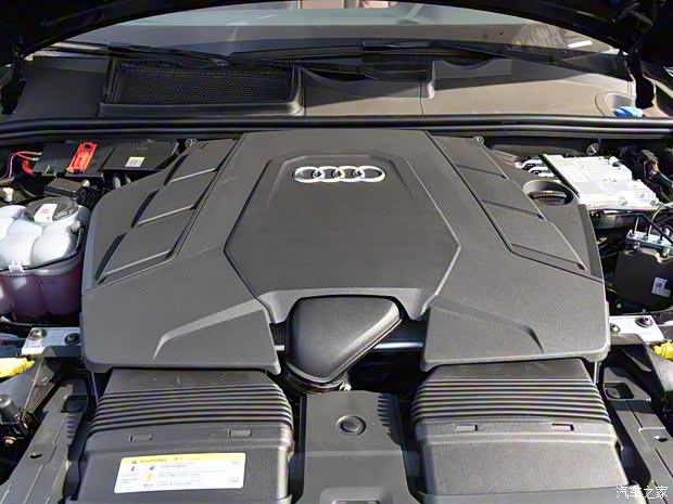 奥迪(进口) 奥迪Q7 2021款 55 TFSI quattro S line运动型