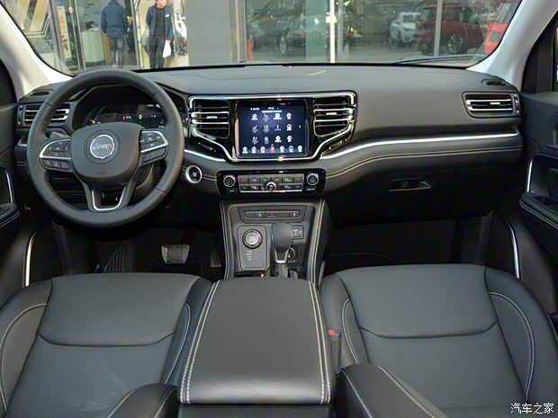 广汽菲克Jeep 指挥官PHEV 2020款 2.0T 混动臻享版 广汽菲克Jeep 指挥官PHEV 2020款 2.0T 混动臻享版