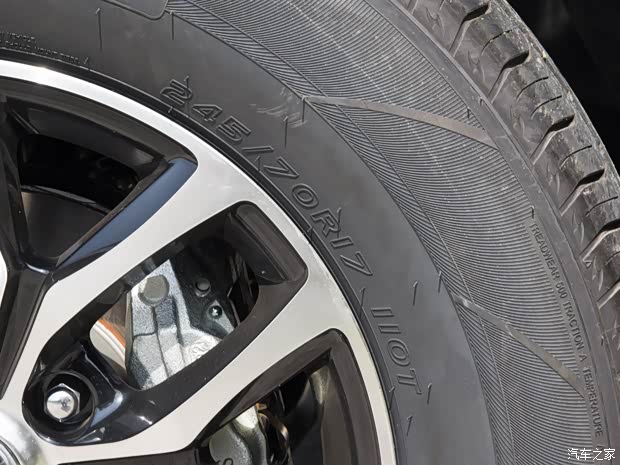 大運(yùn)汽車 大運(yùn)皮卡 2020款 2.4T汽油兩驅(qū)手動尊享型標(biāo)軸4K22D4T