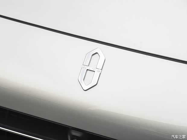 赛力斯汽车 问界M5 2023款 增程四驱标准版 赛力斯汽车 问界M5 2023款 增程四驱标准版