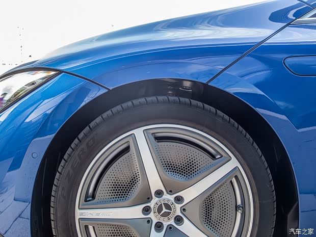 梅賽德斯-EQ 奔馳EQE(海外) 2022款 500 4MATIC AMG Line