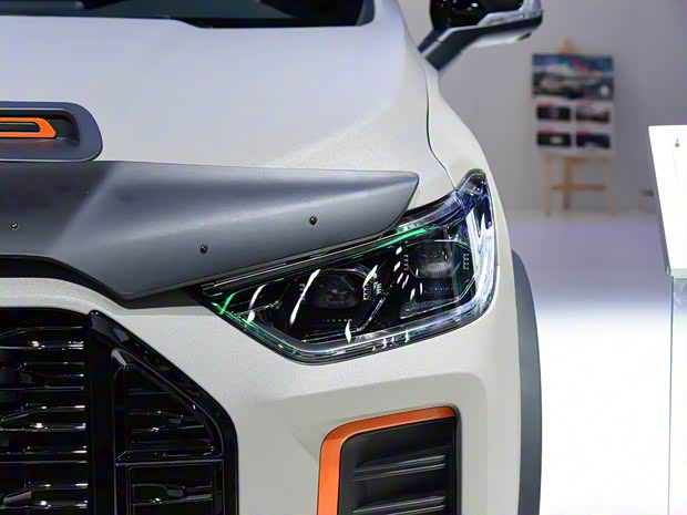 上汽大通 上汽大通MAXUS D90 Pro 2022款 2.0T 柴油四驅川藏公路版 6座