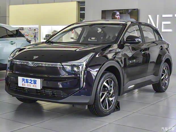 合众汽车 哪吒U 2022款 Pro 400 畅行版 合众汽车 哪吒U 2022款 Pro 400 畅行版