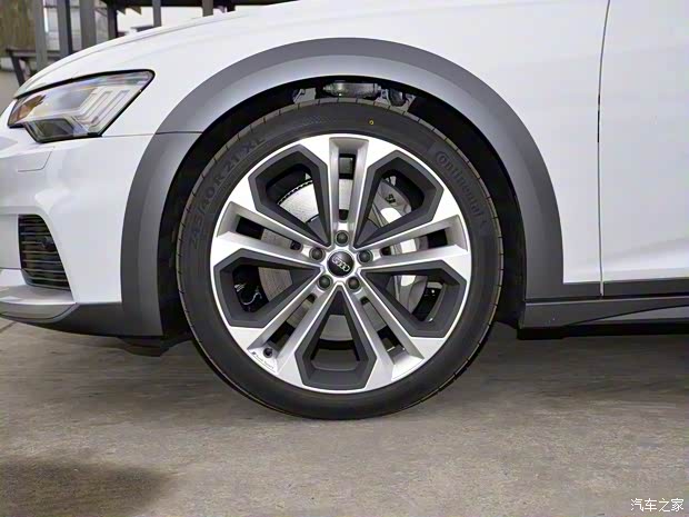 奥迪(进口) 奥迪A6(进口) 2020款 Allroad 探索家 55 TFSI 尊享越野型