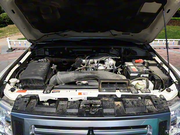 三菱(进口) 帕杰罗(进口) 2020款 3.0L 自动舒适版