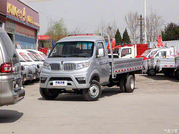 華晨鑫源 金杯T50 2020款 1.5L創(chuàng)業(yè)型后雙輪3.2米經(jīng)典國VI SWC15M