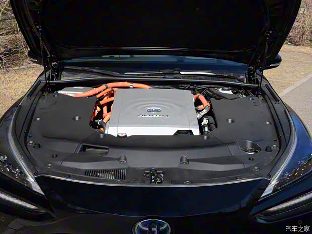 丰田(进口) Mirai 2023款 高配版 丰田(进口) Mirai 2023款 高配版