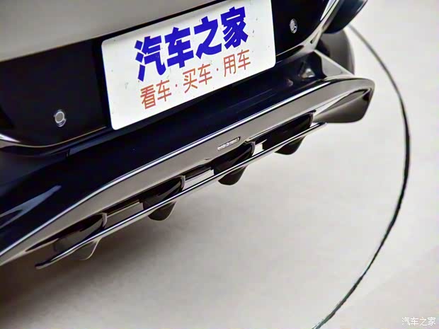 阿斯頓·馬丁 阿斯頓·馬丁DBX 2023款 4.0T V8 707