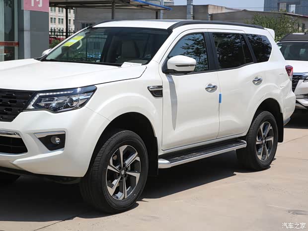 鄭州日產(chǎn) 帕拉丁 2023款 2.0T 四驅(qū)尊享型 鄭州日產(chǎn) 帕拉丁 2023款 2.0T 四驅(qū)尊享型