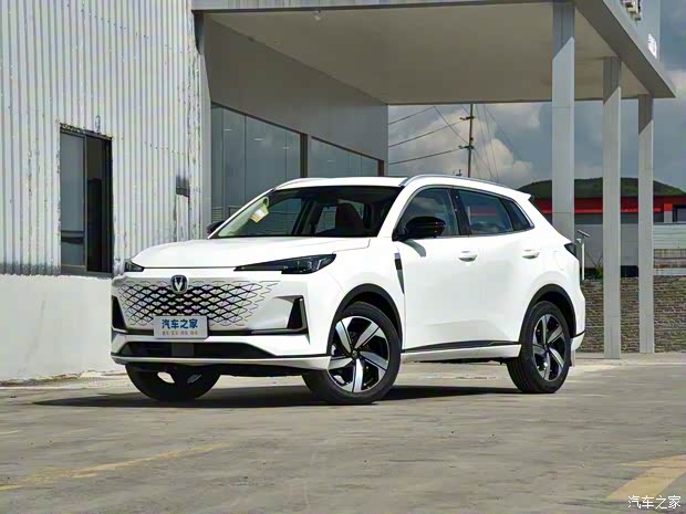 长安汽车 长安CS55PLUS 2023款 第三代 1.5T 基本型 长安汽车 长安CS55PLUS 2023款 第三代 1.5T 基本型