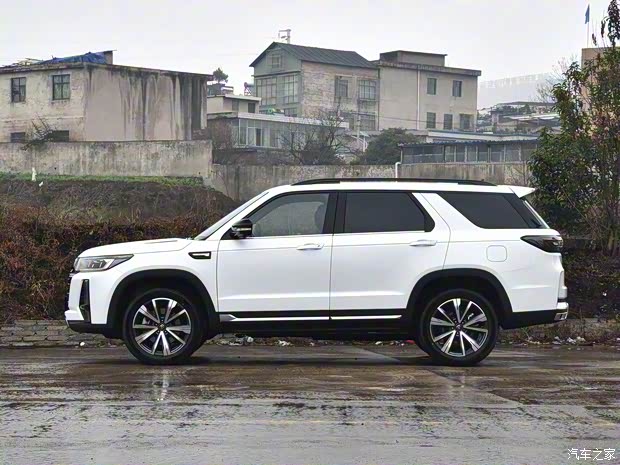 長安汽車 長安CS95 2023款  基本型