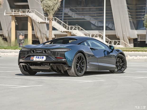 迈凯伦 Artura 2023款 3.0T Hybrid 标准型 迈凯伦 Artura 2023款 3.0T Hybrid 标准型