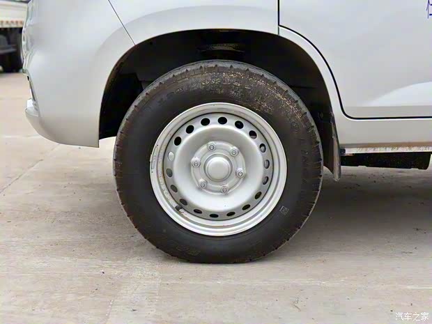 上汽通用五菱 五菱榮光新卡 2021款 1.5L汽車下鄉(xiāng)版LV0加長單排L3C