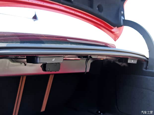 阿爾法·羅密歐 Giulia 2022款 2.0T 280HP Ti 駕控版