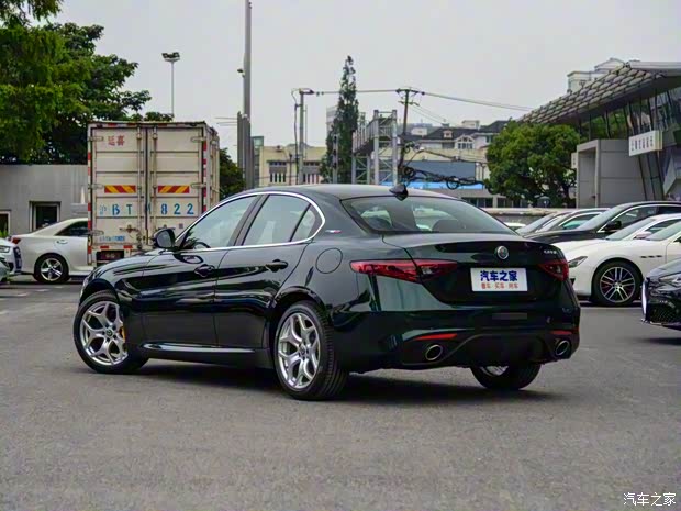 阿爾法·羅密歐 Giulia 2020款 2.0T 280HP VIRTU限量版