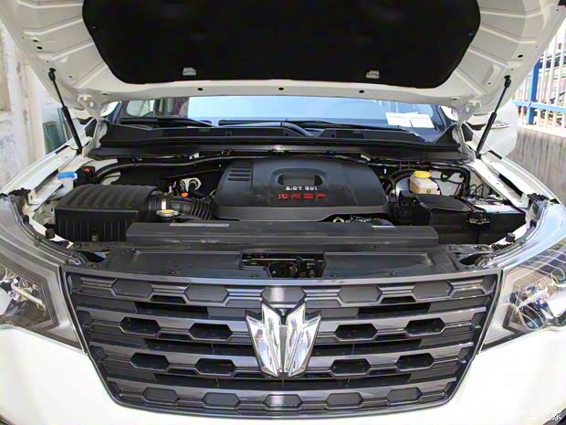 鄭州日產(chǎn) 帕拉丁 2023款 2.0T 四驅(qū)尊享型 鄭州日產(chǎn) 帕拉丁 2023款 2.0T 四驅(qū)尊享型