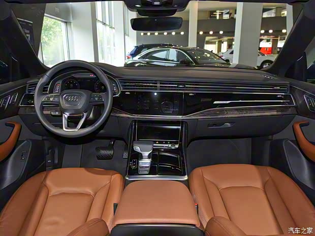 奥迪(进口) 奥迪Q8 2019款 45 TFSI 臻选动感型 奥迪(进口) 奥迪Q8 2019款 45 TFSI 臻选动感型