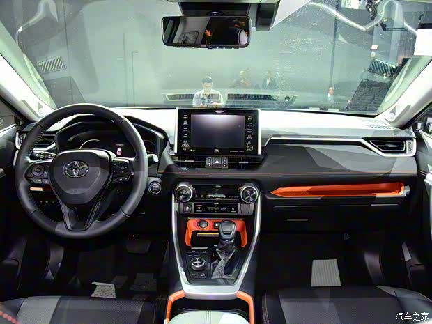 豐田(進(jìn)口) 豐田RAV4(進(jìn)口) 2019款 基本型