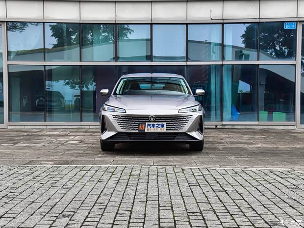 长安汽车 逸达 2023款 蓝鲸NE 1.5T GDI DCT旗舰型 长安汽车 逸达 2023款 蓝鲸NE 1.5T GDI DCT旗舰型