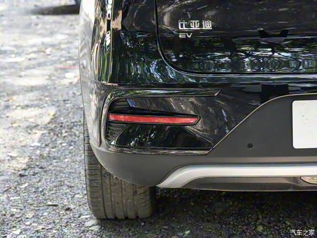 比亞迪 唐新能源 2022款 EV 635km 四驅(qū)至尊型