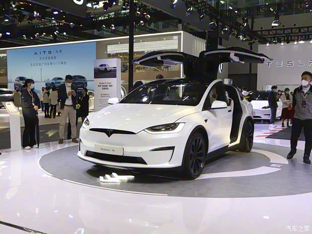 特斯拉（进口） Model X 2023款 三电机全轮驱动 Plaid版