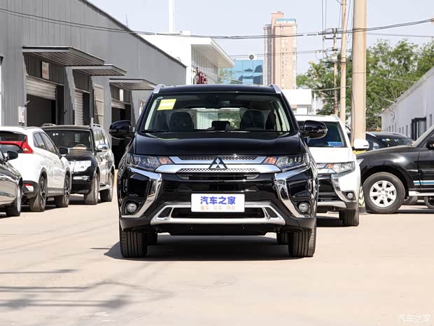 广汽三菱 欧蓝德 2020款 2.4L 四驱致享版 5座