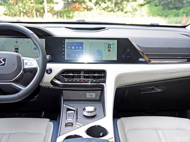 江汽集團(tuán) 思皓X8 PLUS 2022款 1.5TGDI DCT智尚版 6座