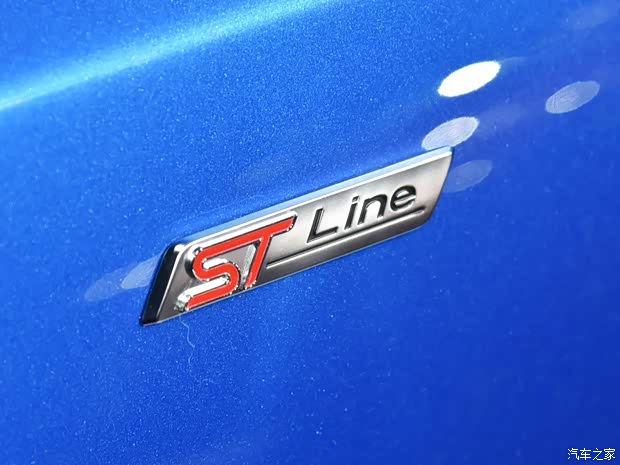 长安福特 福克斯 2019款 三厢 ST Line