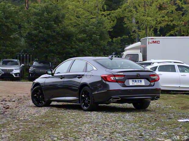 广汽本田 雅阁 2021款 260TURBO 豪华·星空限量版 广汽本田 雅阁 2021款 260TURBO 豪华·星空限量版