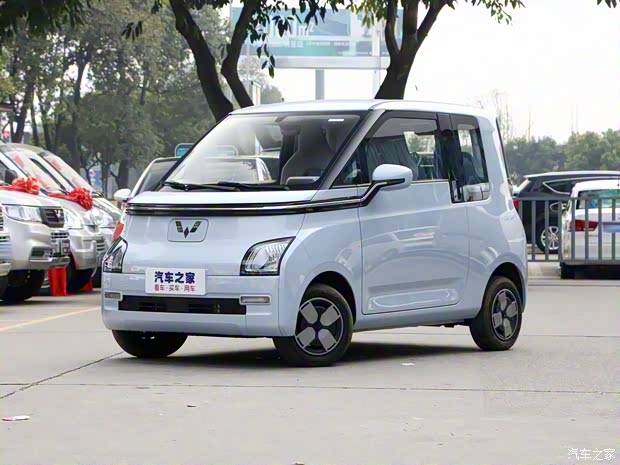 上汽通用五菱 五菱Air ev晴空 2023款 四座-標準版