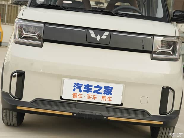 上汽通用五菱 宏光MINIEV 2022款 GAMEBOY 300km 玩咖款 上汽通用五菱 宏光MINIEV 2022款 GAMEBOY 300km 玩咖款