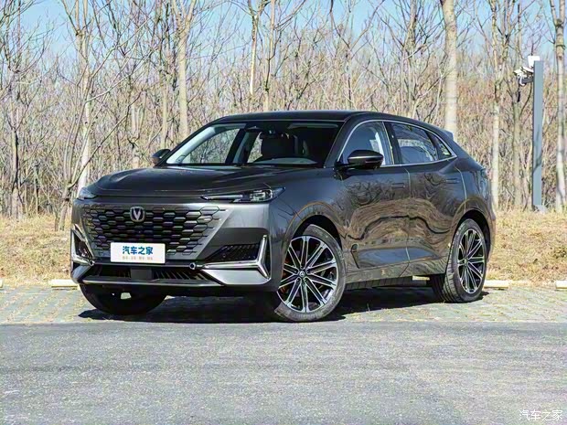 長(zhǎng)安汽車 長(zhǎng)安UNI-K 智電iDD 2023款 智電iDD 1.5T 135km智領(lǐng)型 