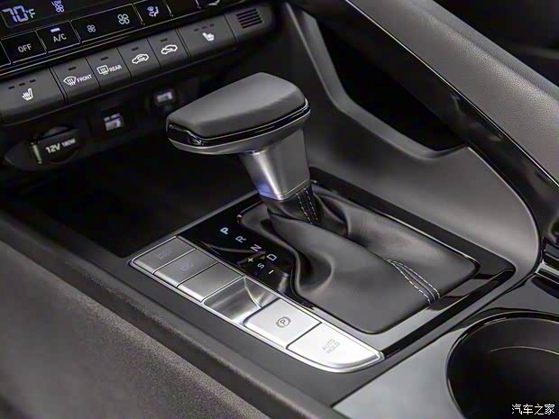 現(xiàn)代(進(jìn)口) 伊蘭特(海外) 2021款 基本型