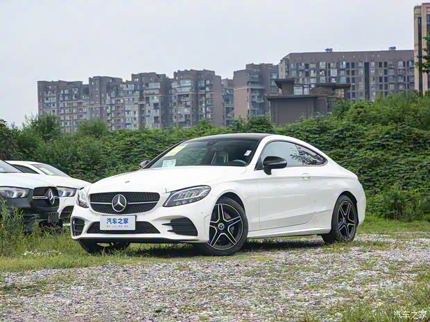 奔驰(进口) 奔驰C级(进口) 2023款 改款 C 260 轿跑车 奔驰(进口) 奔驰C级(进口) 2023款 改款 C 260 轿跑车