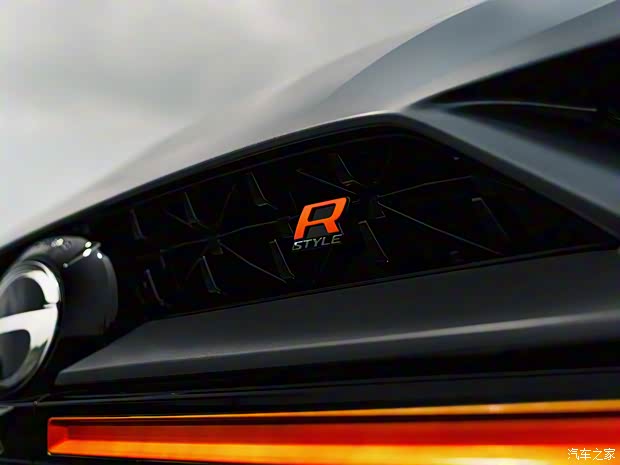 广汽乘用车 影豹 2022款 R-Style赛道版 广汽乘用车 影豹 2022款 R-Style赛道版