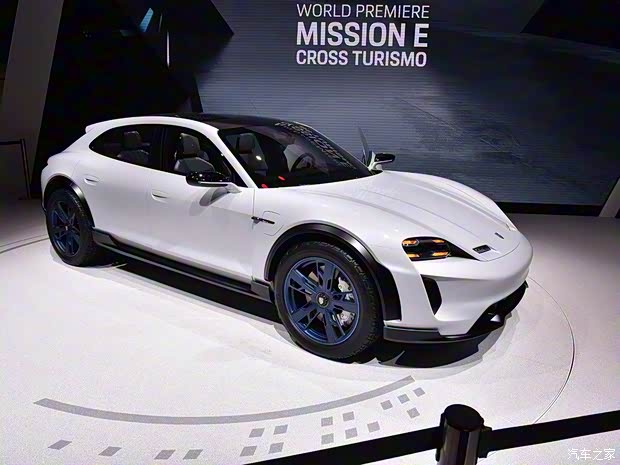 保时捷 Mission E 2018款 Cross Turismo 保时捷 Mission E 2018款 Cross Turismo