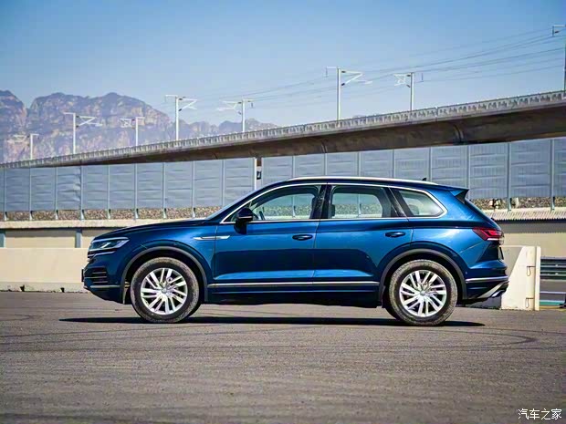 大眾(進(jìn)口) 途銳 2019款 2.0TSI 銳翼版 國(guó)VI