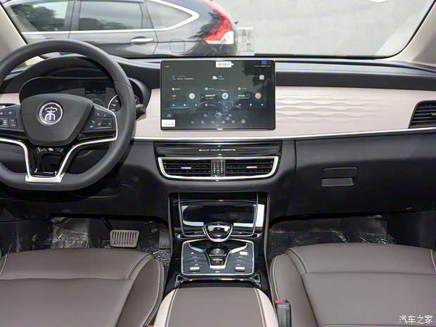 比亚迪 宋MAX新能源 2022款 DM-i 105KM 旗舰型 比亚迪 宋MAX新能源 2022款 DM-i 105KM 旗舰型