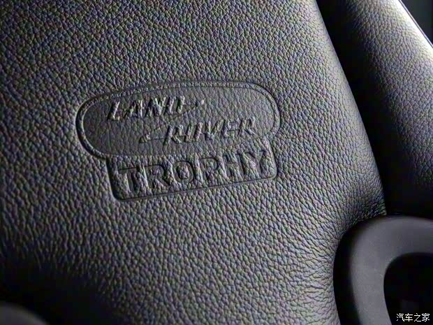 路虎(進口) 路虎衛(wèi)士 2022款 Works V8 Trophy II