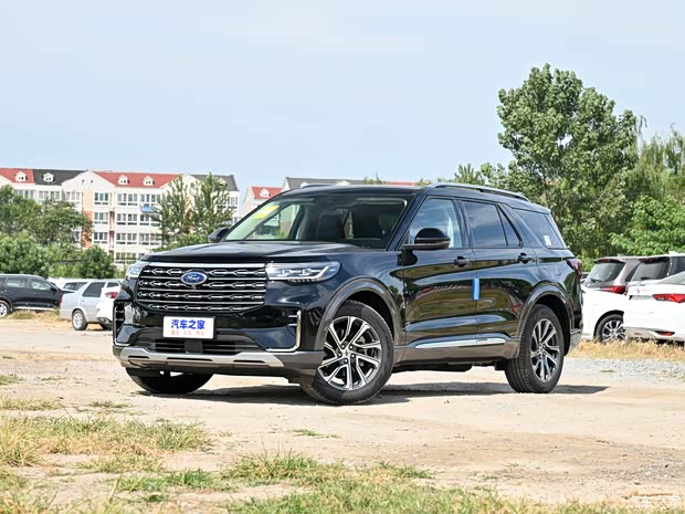 长安福特 探险者 2023款 EcoBoost 285 四驱风尚plus版 7座 长安福特 探险者 2023款 EcoBoost 285 四驱风尚plus版 7座