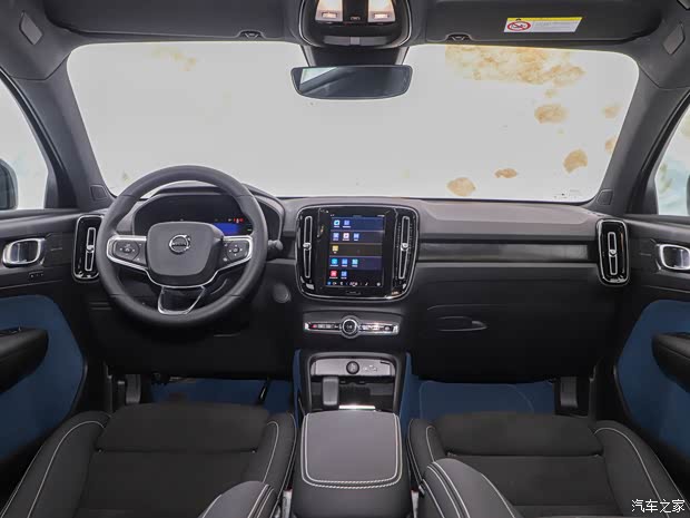 沃爾沃亞太 沃爾沃C40 2022款 四驅(qū)高性能版 PRO