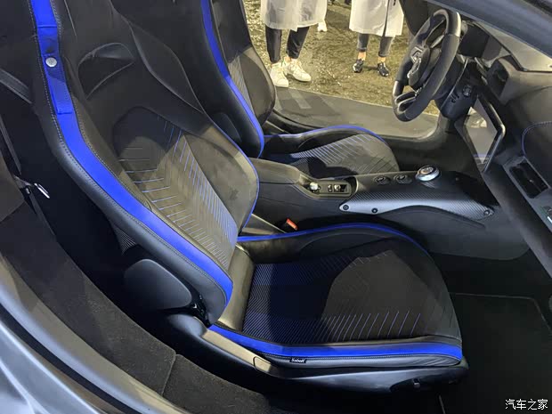 瑪莎拉蒂 瑪莎拉蒂M(fèi)C20 2020款 3.0T 標(biāo)準(zhǔn)版