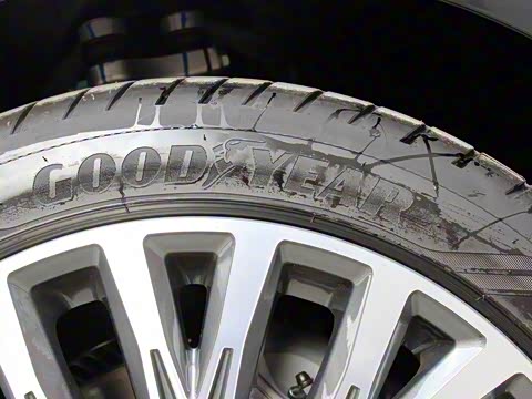 2019款 Plus A8L 50 TFSI quattro 豪华型 2019款 Plus A8L 50 TFSI quattro 豪华型