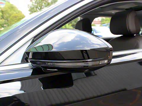 2019款 Plus A8L 50 TFSI quattro 豪华型 2019款 Plus A8L 50 TFSI quattro 豪华型